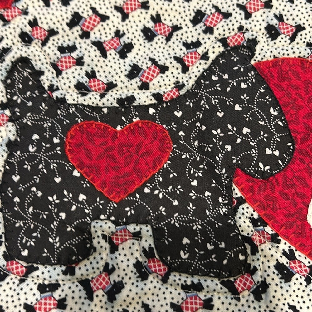 Cute Home Sewn Dog Wall Hanging 18X14 - Picture 12 of 12